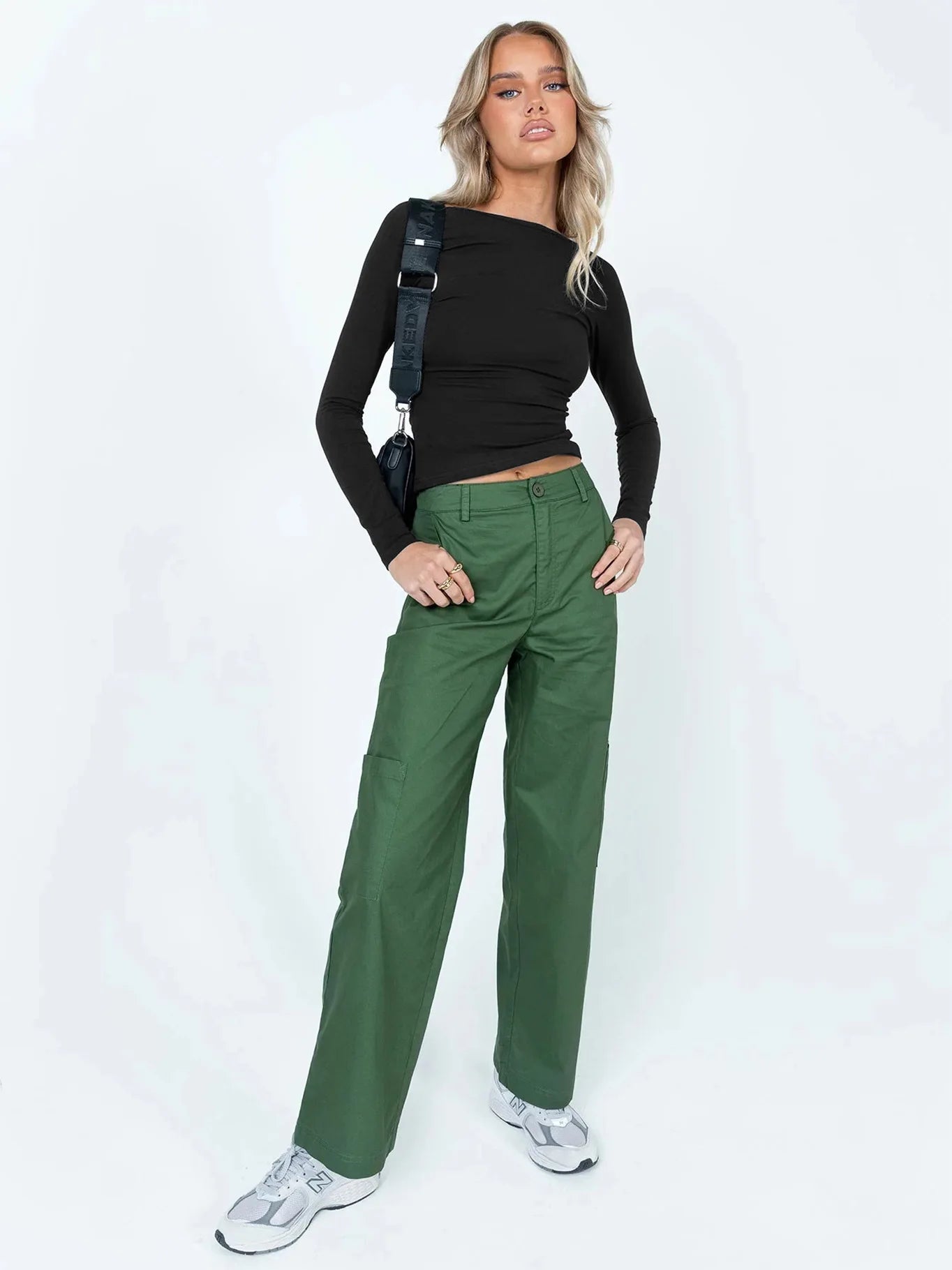 Backless Casual Slim Fit Long Sleeve Crop Top