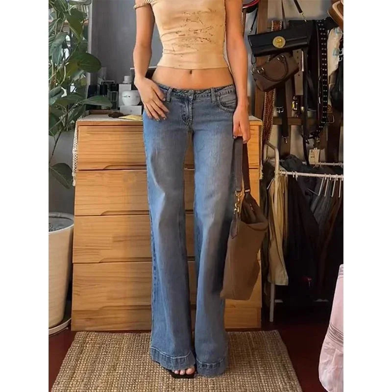 Retro Washed Low-Waisted Flared Jeans