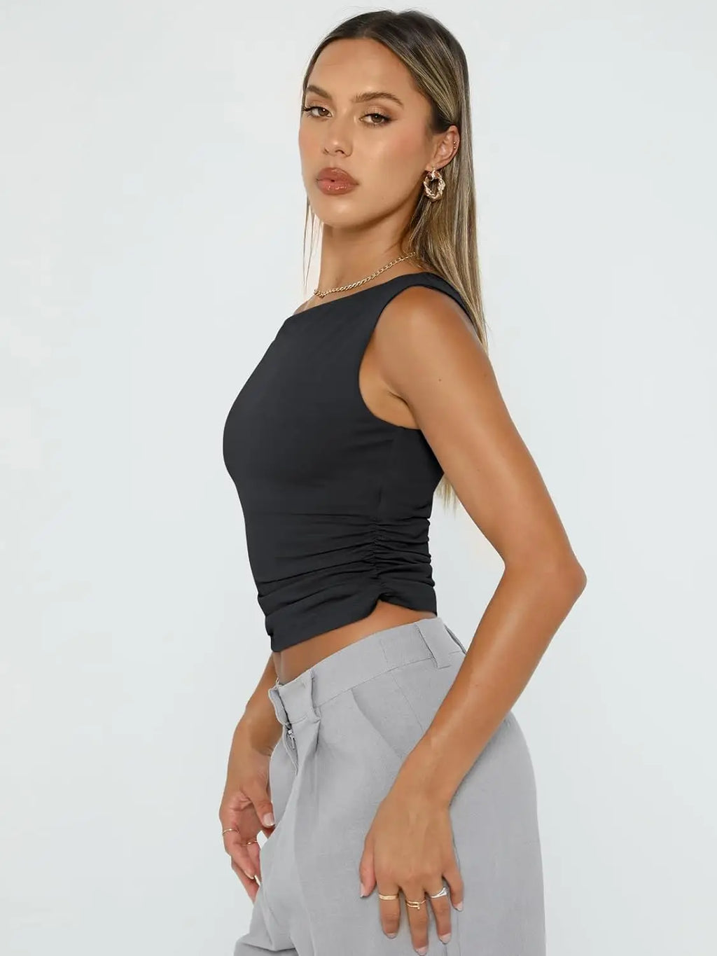 Trendy Queen Off-Shoulder Sleeveless Crop Top