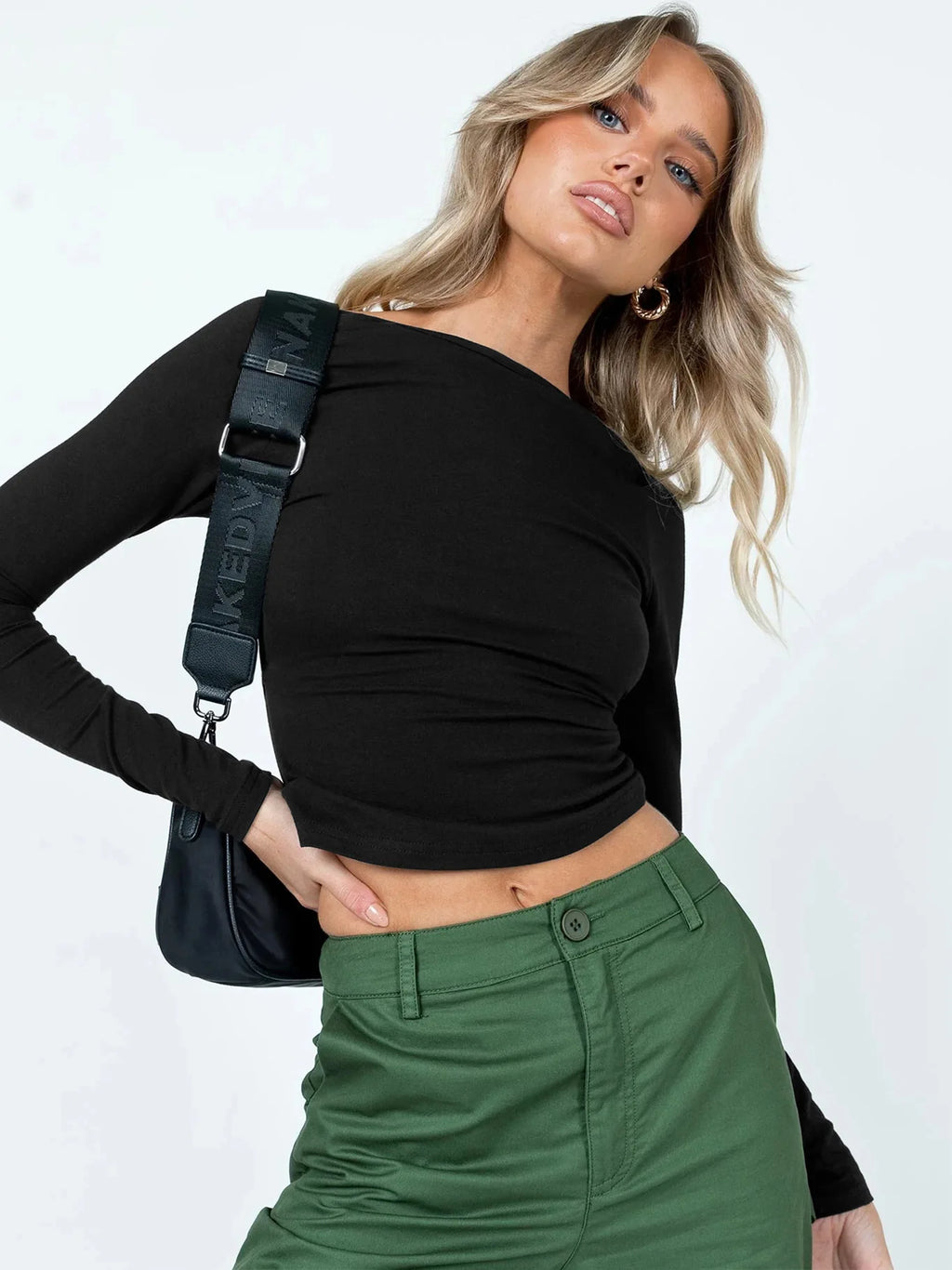 Backless Casual Slim Fit Long Sleeve Crop Top